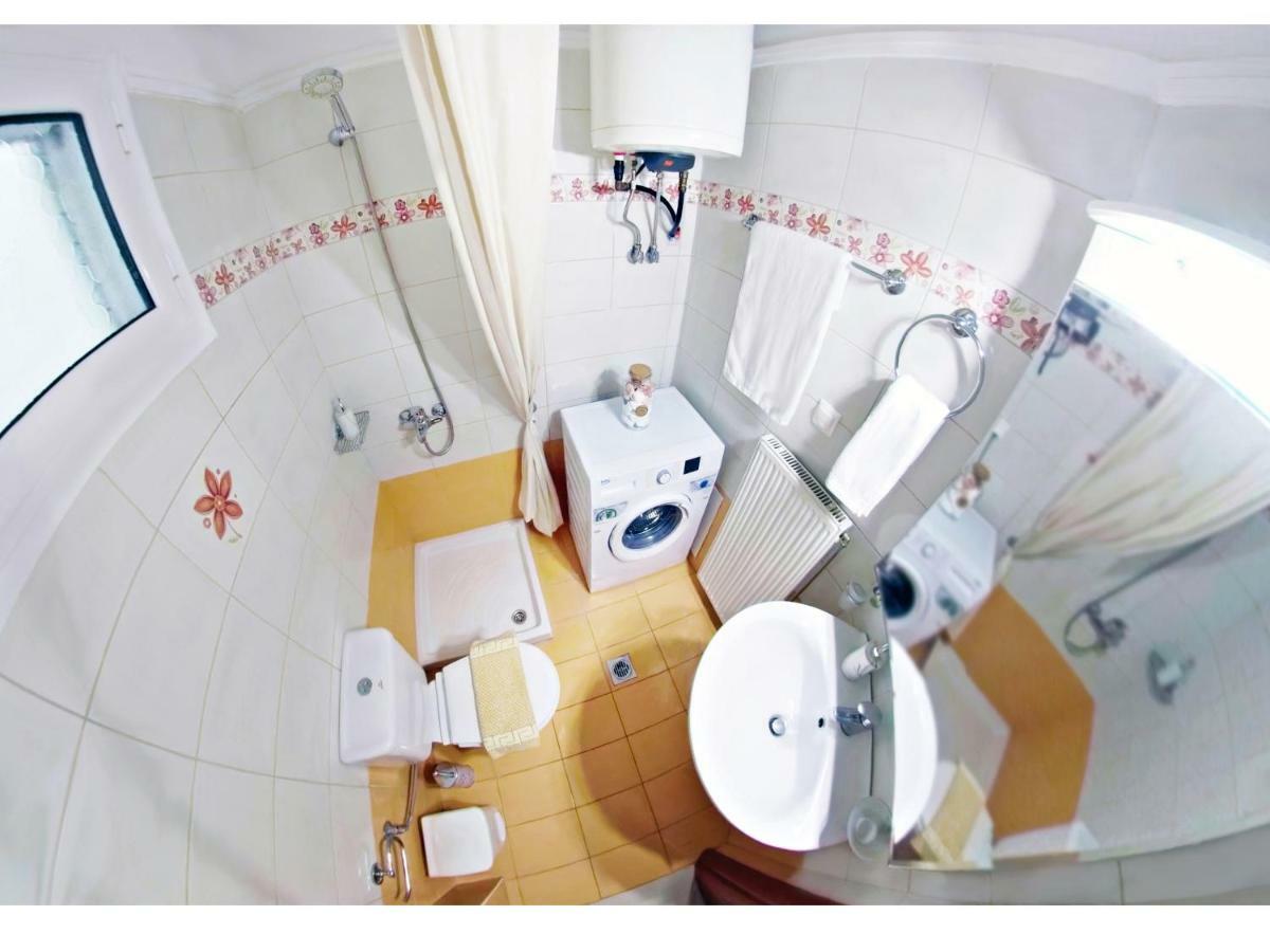 Apus Family Apartment Lefkáda 外观 照片